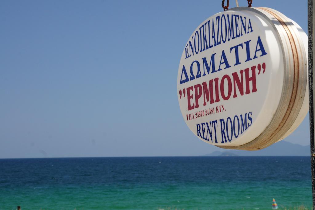 Ermioni Apartments Vrasná Eksteriør billede