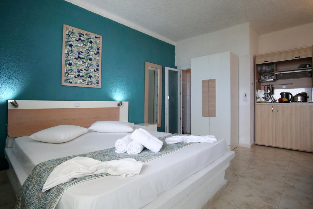 Ermioni Apartments Vrasná Eksteriør billede