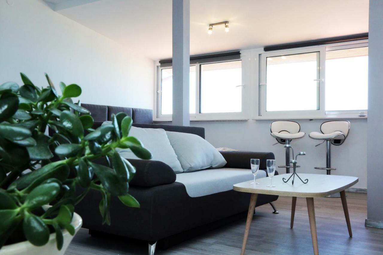 Ermioni Apartments Vrasná Eksteriør billede