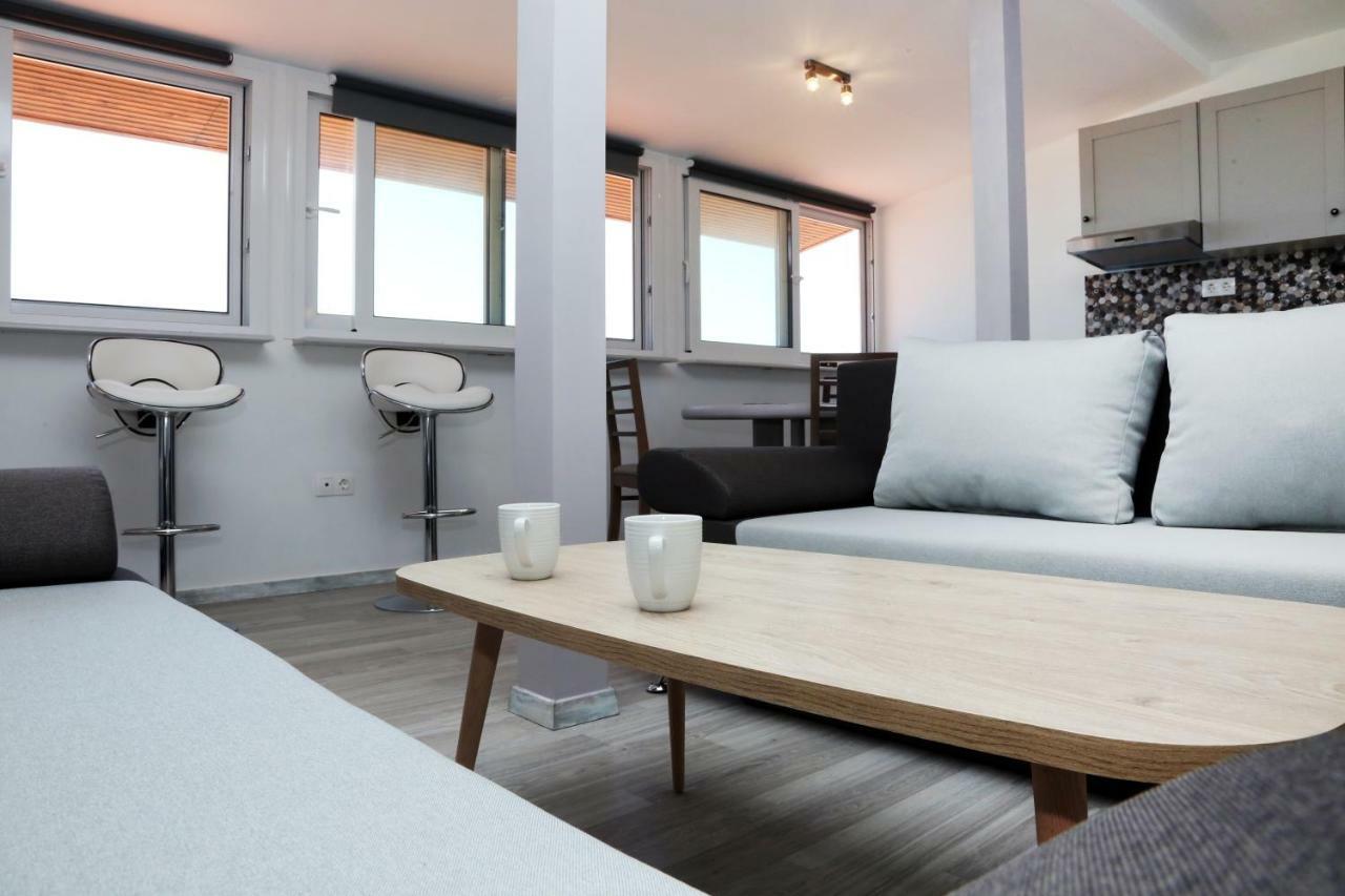 Ermioni Apartments Vrasná Eksteriør billede